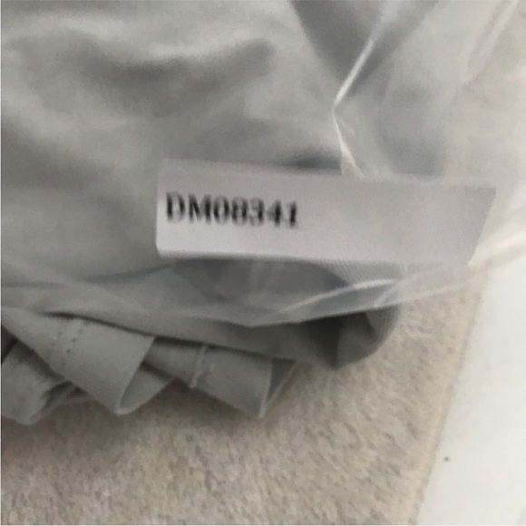 Everlane Light Gray Short Sleeve Tee Large - Picture 10 of 10
